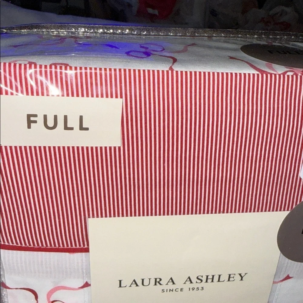 Laura Ashley Christmas Holiday Red Bow Ribbons Sheet Set - Full